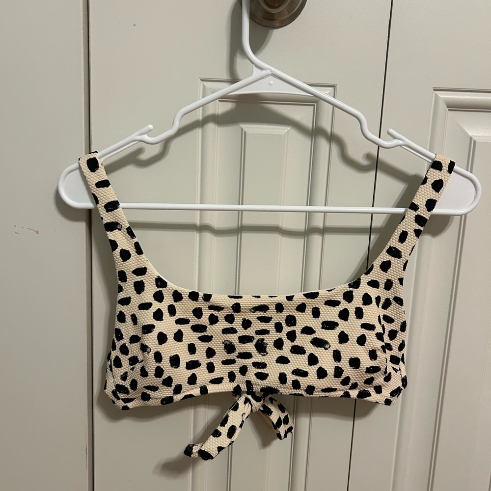 Aerie Black and White Turtle Pattern Bikini Top